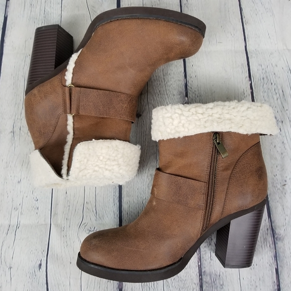 DIBA | plush shearling stacked heel ankle boot - Picture 2 of 9